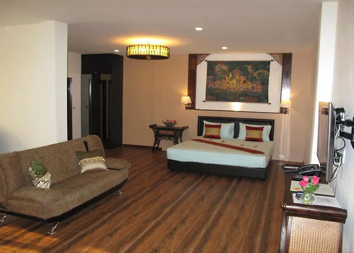 Qg Hotel 2*
