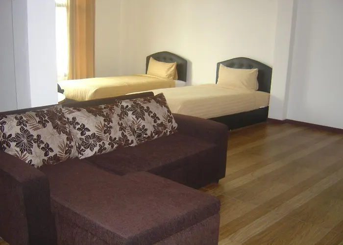 Hotel Qg 2*