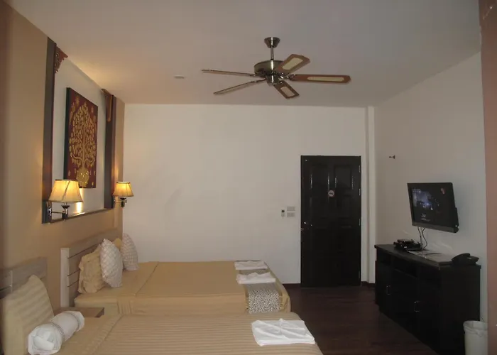 Qg Hotel 2*